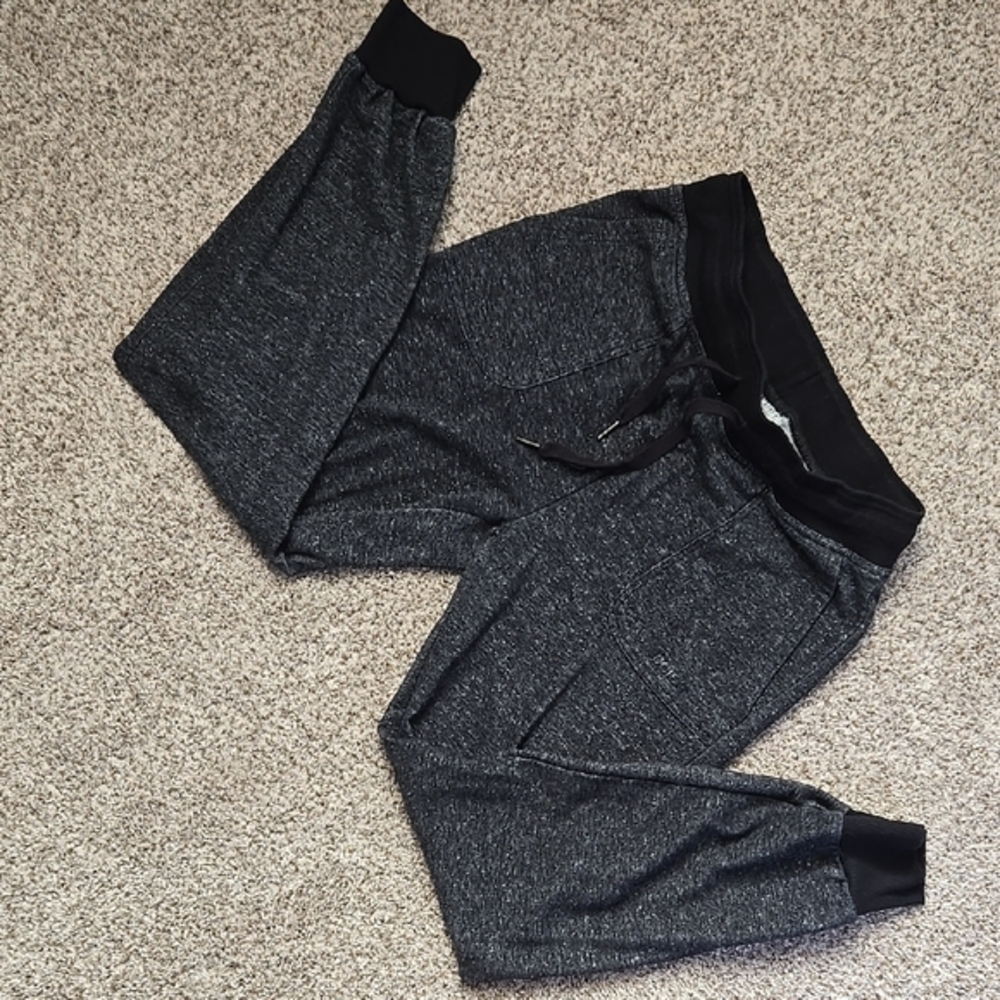 2xist Men's Black and Gray Joggers